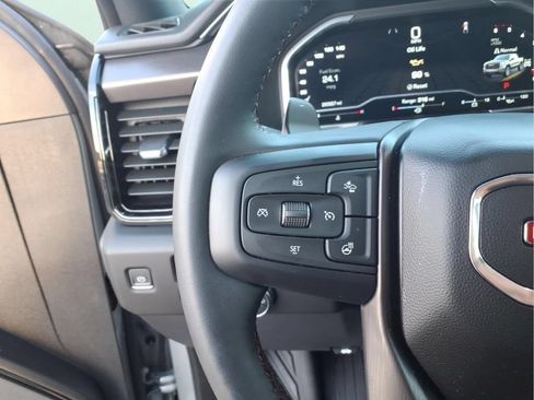 Used 2023 GMC Sierra 1500 AT4 w/ AT4 Premium Package AWD/4WD image 26