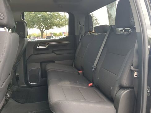 Used 2025 Chevrolet Silverado 1500 LT image 13