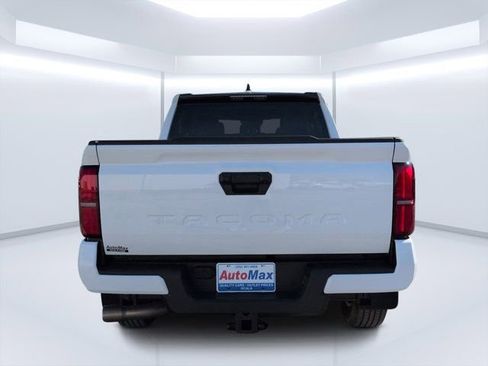 Used 2025 Toyota Tacoma SR5 RWD image 4