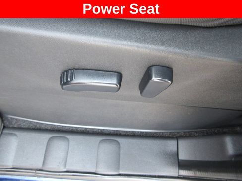 Used 2022 Nissan Frontier SV AWD/4WD image 25