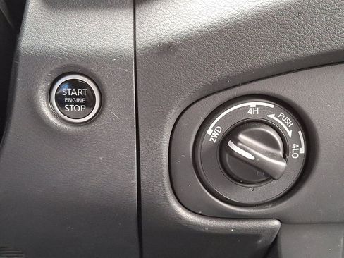 Certified 2023 Nissan Frontier SV w/ Technology Package AWD/4WD image 26