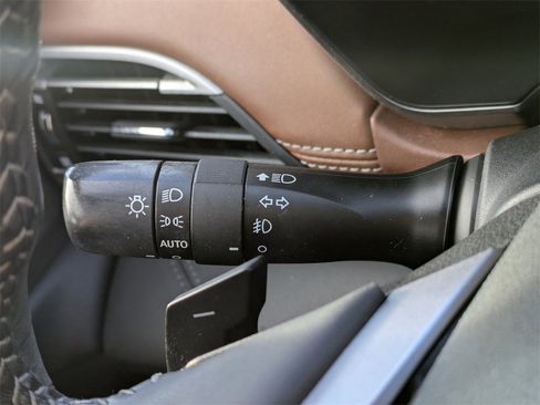 Used 2020 Subaru Outback Touring XT image 38