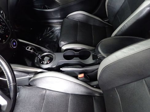 Used 2016 Hyundai Veloster Turbo FWD image 27