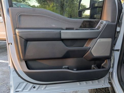 Used 2024 Ford F250 Lariat w/ FX4 Off-Road Package image 13