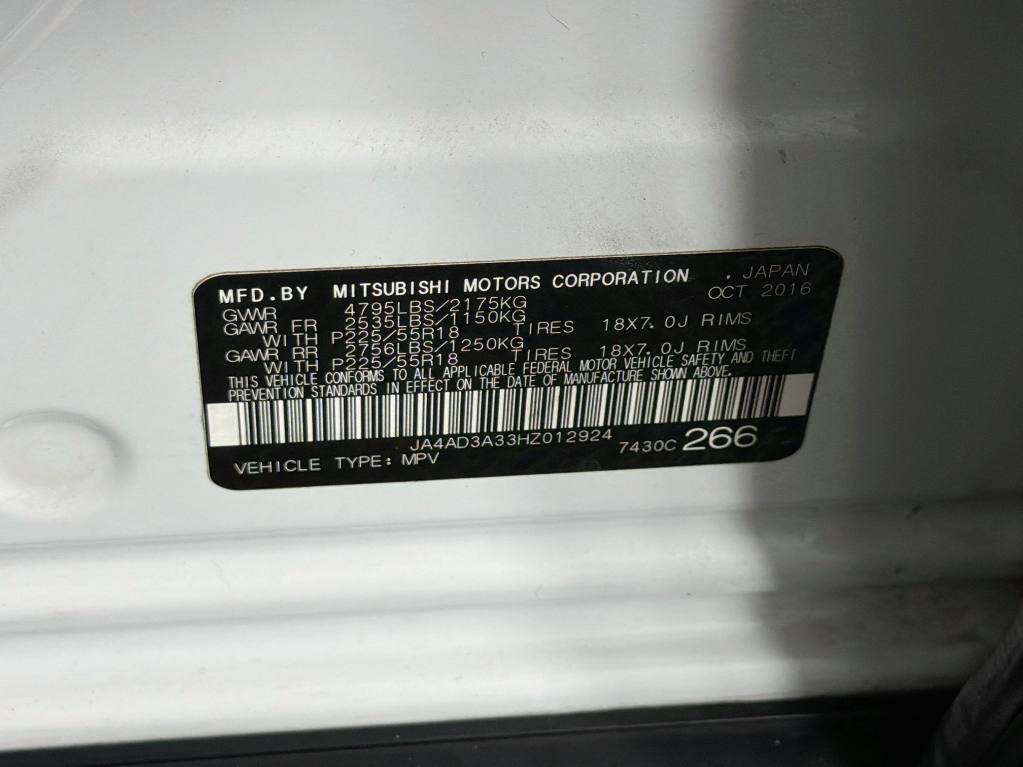 Used 2017 Mitsubishi Outlander SEL FWD image 12