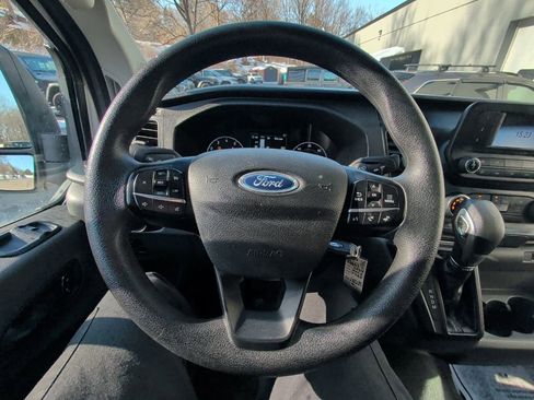 Used 2024 Ford Transit 250 Low Roof AWD w/ Exterior Upgrade Package image 18