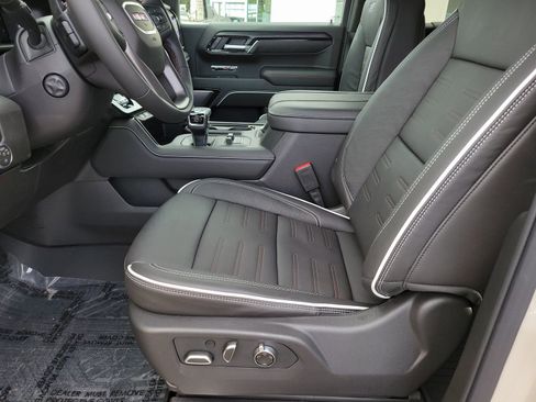 New 2026 GMC Sierra 1500 AT4X w/ AT4X AEV Edition image 6