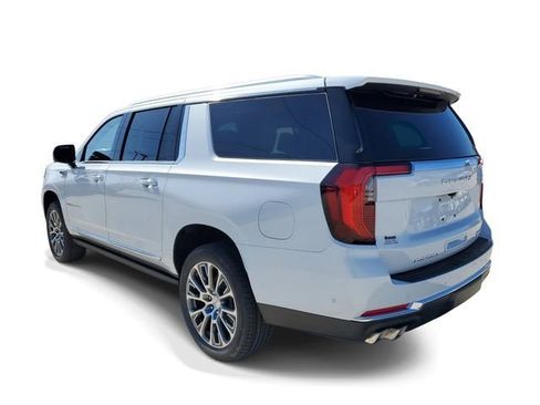 New 2026 GMC Yukon XL Denali w/ Sun & Power Step Package image 4