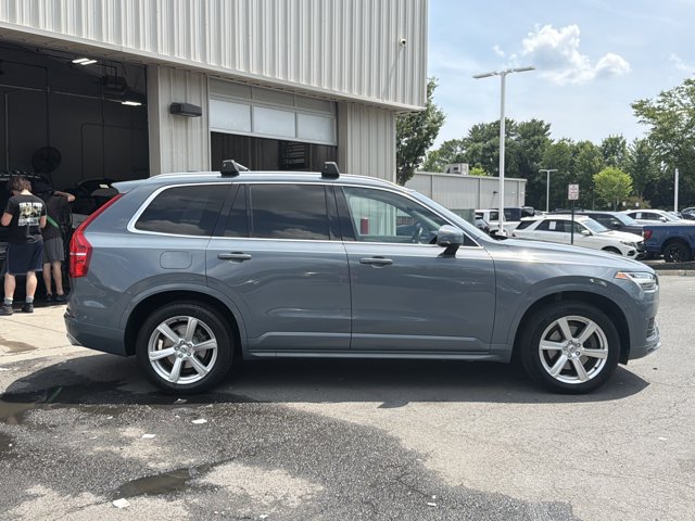 Used 2020 Volvo XC90 T6 Momentum AWD/4WD image 4