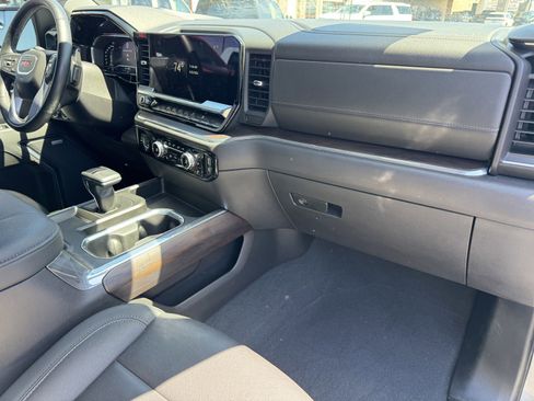 Used 2024 GMC Sierra 1500 SLT w/ SLT Convenience Package RWD image 7