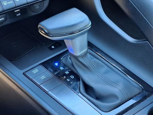 Used 2025 Hyundai Elantra Sport image 18