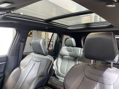 Used 2023 Jeep Grand Cherokee Overland w/ Advanced Protech Group III image 33