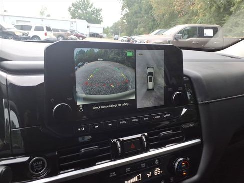 Used 2022 Nissan Pathfinder SL image 20