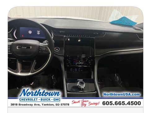 Used 2024 Jeep Grand Cherokee L Laredo AWD/4WD image 12