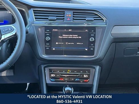 Certified 2023 Volkswagen Tiguan SE w/ Panoramic Sunroof Package image 16