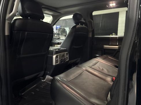 Used 2017 Ford F250 Lariat w/ Lariat Ultimate Package AWD/4WD image 30