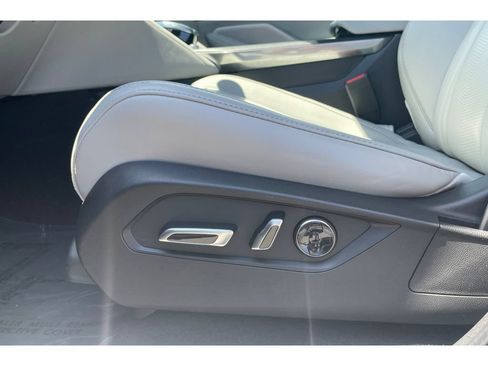 Used 2026 Acura MDX SH-AWD w/ Technology Package image 12