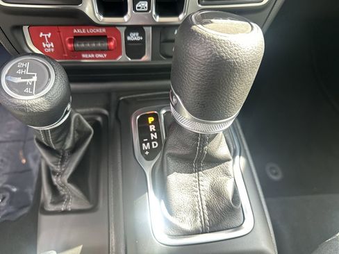 New 2025 Jeep Gladiator Willys image 27