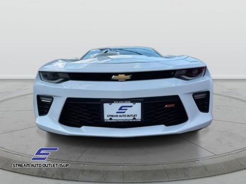 Used 2018 Chevrolet Camaro SS image 2