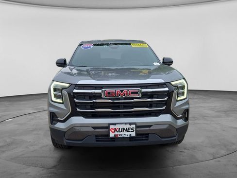 Used 2025 GMC Terrain Elevation AWD/4WD image 4