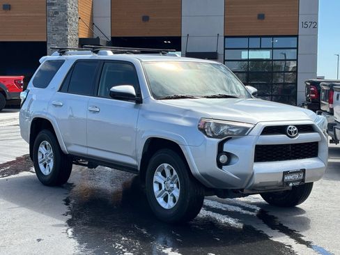 Used 2016 Toyota 4Runner SR5 AWD/4WD image 1