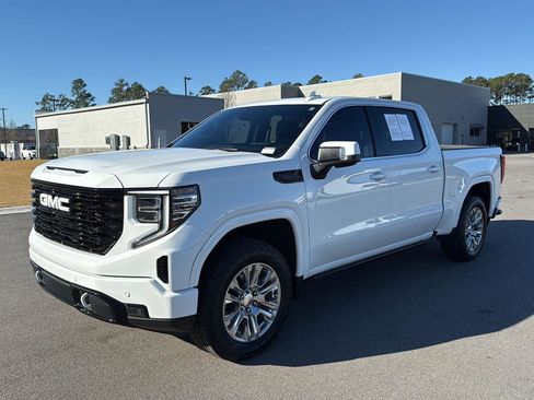 Used 2023 GMC Sierra 1500 Denali w/ Technology Package image 3