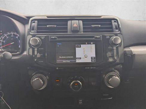 Used 2019 Toyota 4Runner TRD Off-Road Premium AWD/4WD image 11