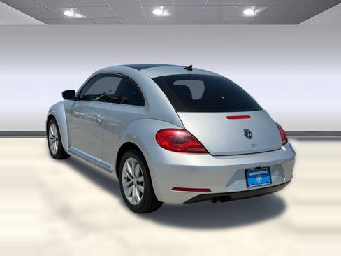 Used 2013 Volkswagen Beetle TDI FWD image 3