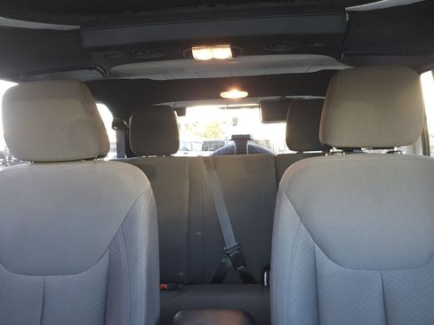 Used 2018 Jeep Wrangler Unlimited Sport S image 30