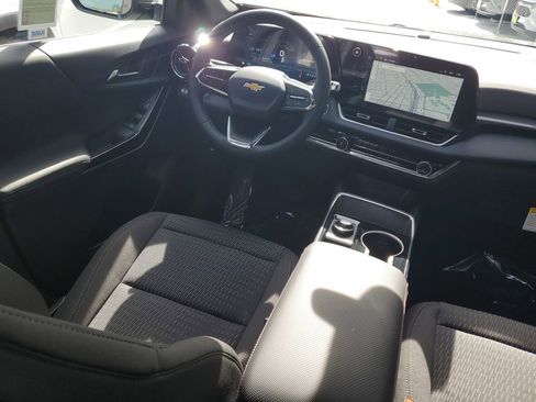 New 2026 Chevrolet Equinox LT w/ LPO, Floor Liner Package image 10