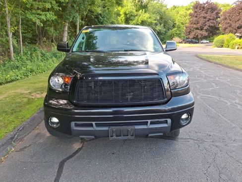 Used 2010 Toyota Tundra 4x4 Double Cab image 3