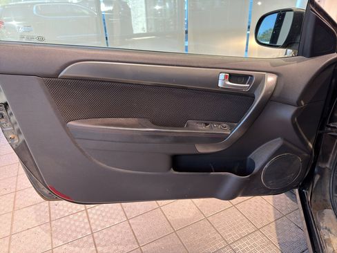 Used 2011 Kia Forte Koup SX image 13