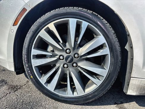 Used 2019 Lincoln MKZ Reserve FWD image 19
