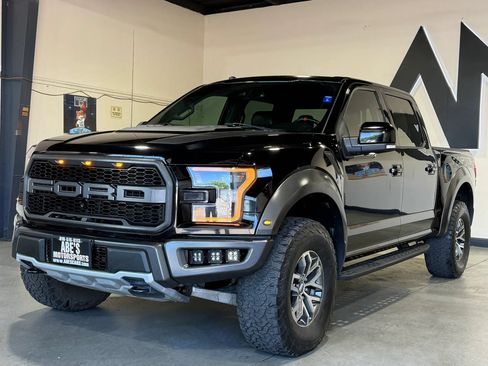 Used 2018 Ford F150 Raptor w/ Equipment Group 802A Luxury AWD/4WD image 1