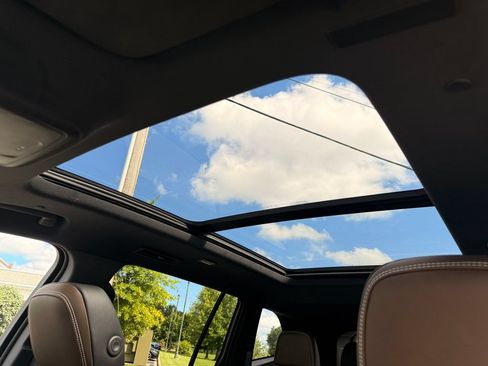 New 2026 GMC Acadia Denali Ultimate w/ LPO, Floor Liner Package FWD image 16