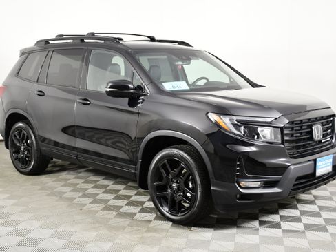 Certified 2024 Honda Passport Black Edition image 4