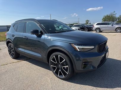New 2026 Volvo XC40 B5 Ultra w/ Protection Package Premier