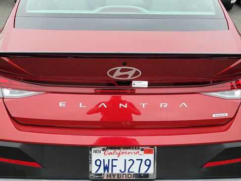 Certified 2025 Hyundai Elantra SEL FWD image 20