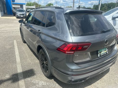 Used 2022 Volkswagen Tiguan SE R-Line FWD image 6