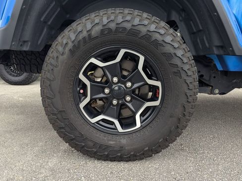 Used 2020 Jeep Gladiator Rubicon image 15