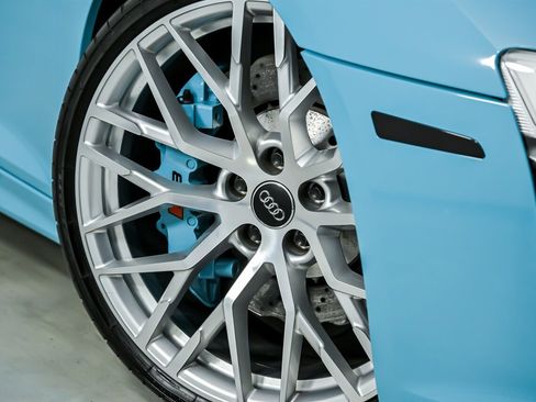 Used 2017 Audi R8 V10 image 4