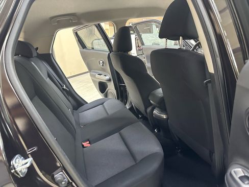 Used 2014 Nissan Juke S image 33