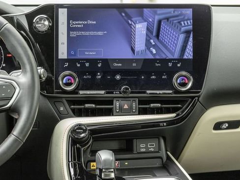 Used 2024 Lexus NX 350h AWD w/ Vision Package image 7