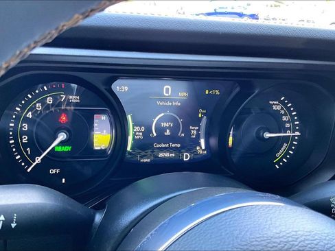 Used 2024 Jeep Wrangler Unlimited Sahara w/ Technology Group AWD/4WD image 10