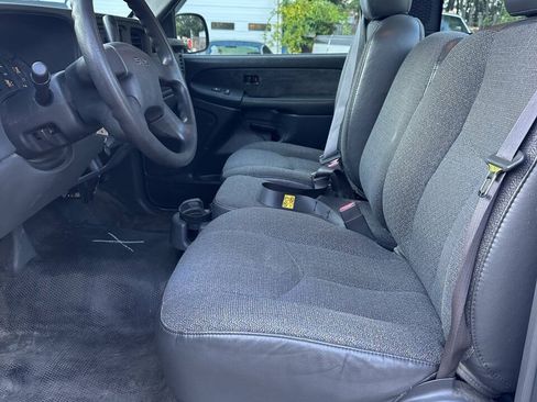 Used 2007 GMC Sierra 1500 W/T RWD image 4