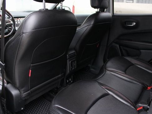 Used 2020 Jeep Compass Trailhawk image 30