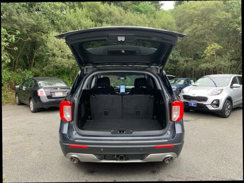 Used 2022 Ford Explorer Limited w/ Limited Technology Package image 39