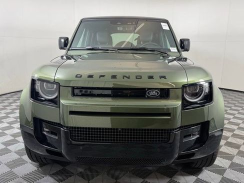 New 2026 Land Rover Defender 130 X-Dynamic SE image 9