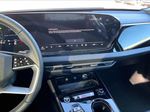 Used 2025 Audi A5 2.0T Premium w/ Convenience Package image 6