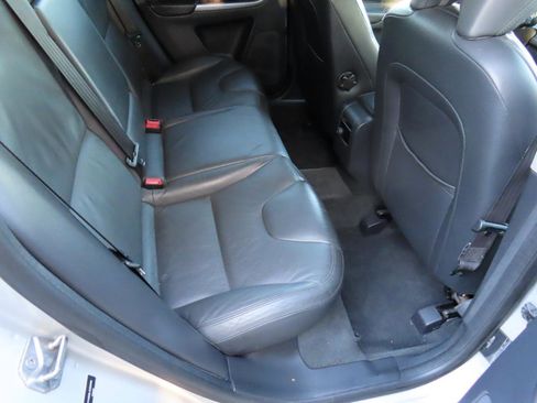 Used 2014 Volvo XC60 3.2 image 14